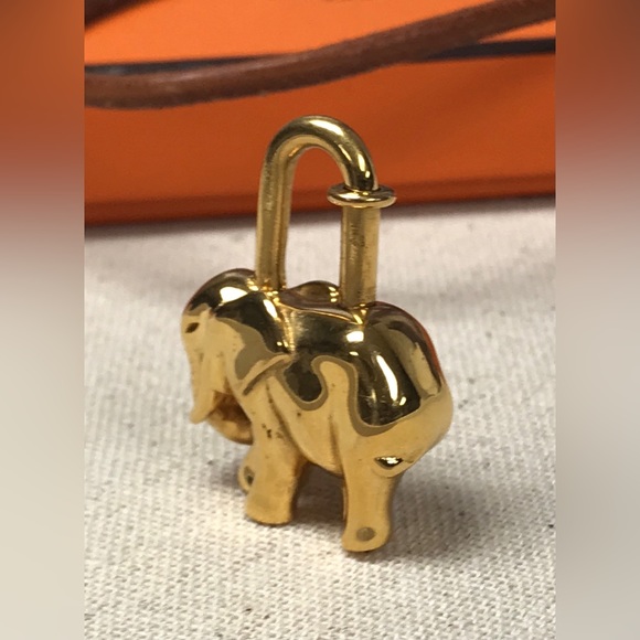 HERMÈS ELEPHANT CADENA LOCK CHARM CHOCKER - Picture 5 of 16